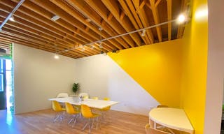 Sunny Creative Space in Tazewell - Image 3