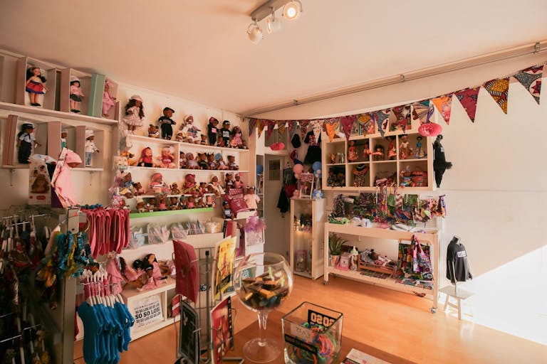 Homey Apartment in Up-and-Coming Noord - Image 2