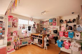 Homey Apartment in Up-and-Coming Noord - Image 3