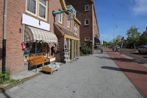 Homey Apartment in Up-and-Coming Noord - Image 6