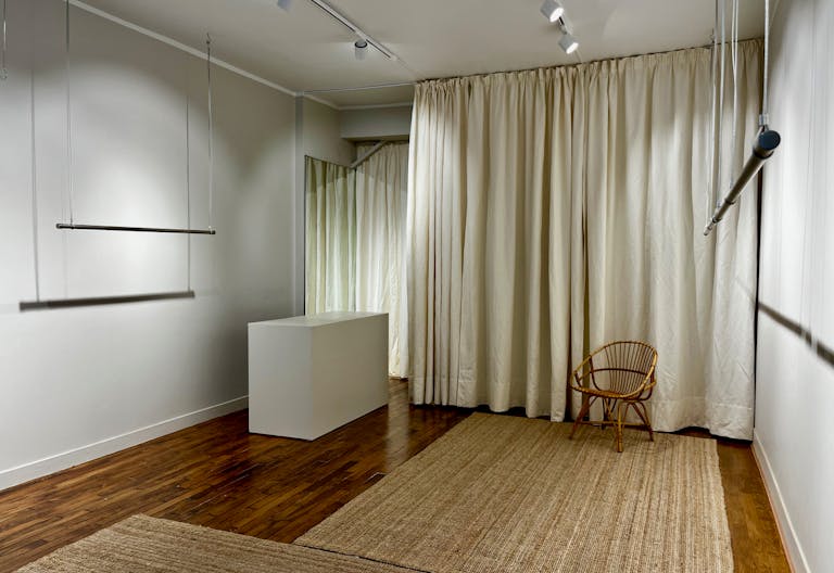 Magnifique Showroom rue Saint-Claude dans le Marais - Image 0