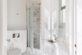 Showroom Place des Victoires Paris - Fashion week and private events - Image 13