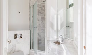 Showroom Place des Victoires Paris - Fashion week and private events - Image 13