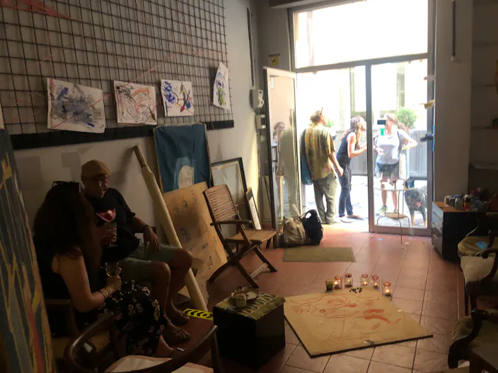 Negozio uso tenporaneo nel cuore di Napoli - Image 0