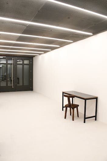 550 SqFt space on rue Saint-Martin (Haut Marais / Montorgueil / Beaubourg / Pompidou) - Image 1