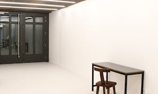 550 SqFt space on rue Saint-Martin (Haut Marais / Montorgueil / Beaubourg / Pompidou) - Image 0