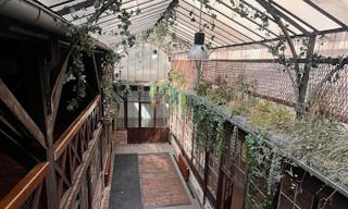 Incroyable espace de 650 m2 - Image 4