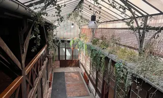 Incroyable espace de 650 m2 - Image 4