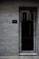 BRUTALIST SPACE IN MARAIS - Image 2