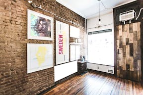 Pop-Up Shop in Vibrant Williamsburg - Image 2