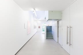 Elegant Showroom in Jordaan - Image 2