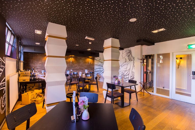 Modern Bar in the Central Grachtengortdel Area of Amsterdam - Image 1