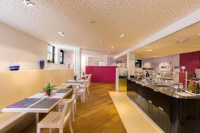 Modern Renovated Space in a Classic Amsterdam Building - Image 5