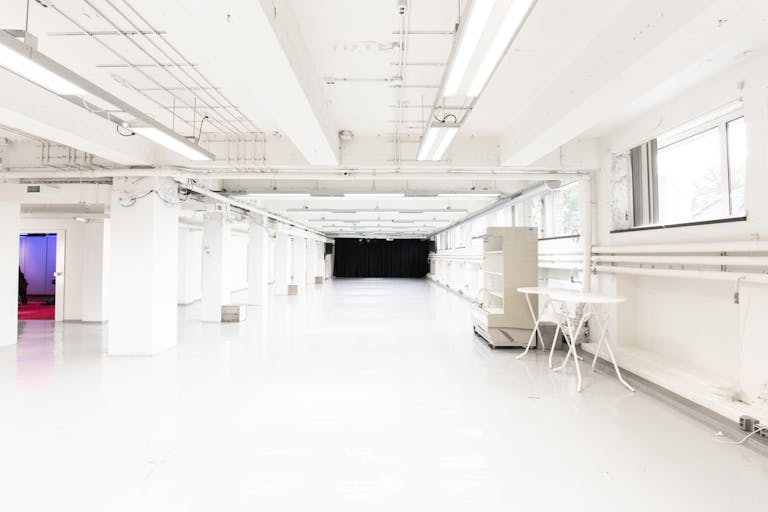 Spacious Warehouse in Noord - Image 0