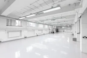 Spacious Warehouse in Noord - Image 5