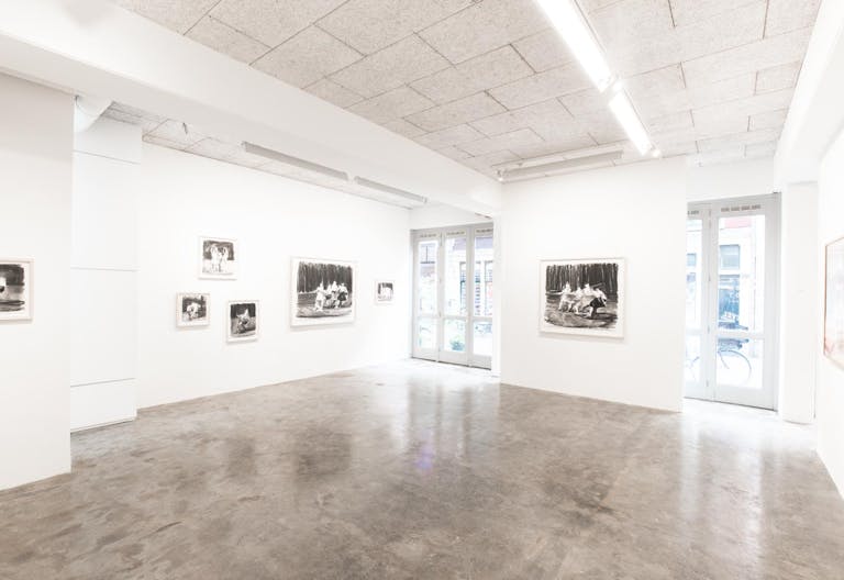 Spacious Showroom in The Center - Image 0