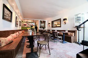 Lovely Cafe at the Central Canal - Image 0
