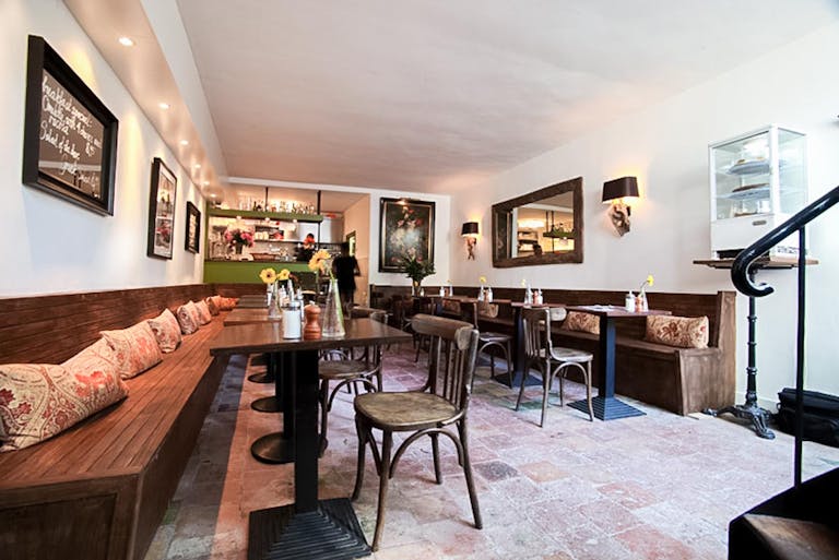 Lovely Cafe at the Central Canal - Image 0