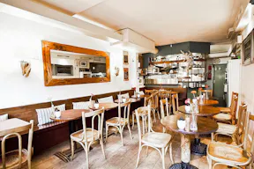 Cozy Cafe on the Famous Amsterdam Canals - Image 2