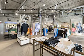 Landmark Melrose Pop-Up Space - Image 5