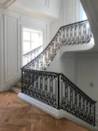 Private Mansion near Saint-Lazare - Image 3