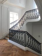 Private Mansion near Saint-Lazare - Image 3