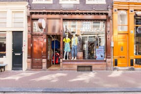 Pop-Up Store in Nine Streets - Image 1