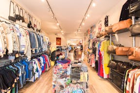 Pop-Up Store in Nine Streets - Image 2