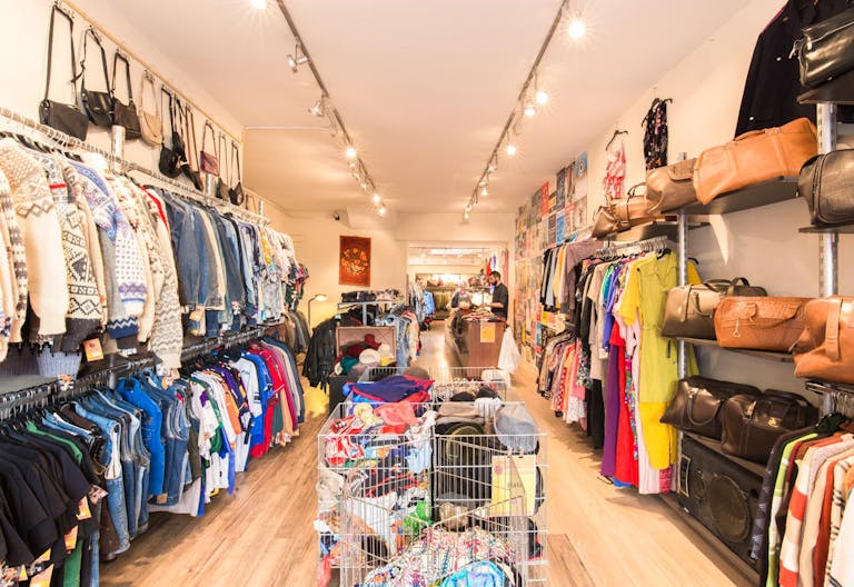 Pop-Up Store in Nine Streets - Image 2