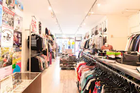 Pop-Up Store in Nine Streets - Image 3