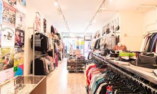 Pop-Up Store in Nine Streets - Image 3