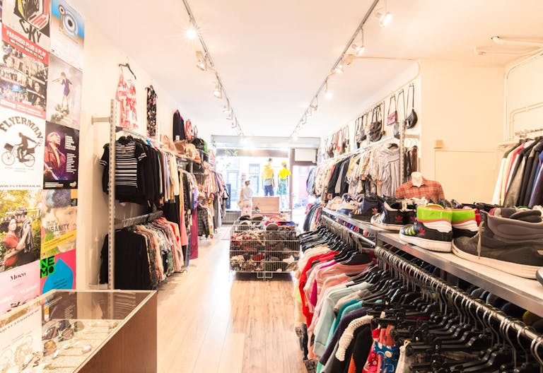 Pop-Up Store in Nine Streets - Image 3