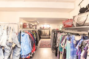 Pop-Up Store in Nine Streets - Image 4