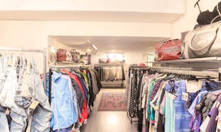 Pop-Up Store in Nine Streets - Image 4