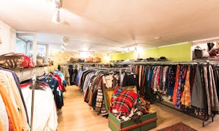 Pop-Up Store in Nine Streets - Image 5