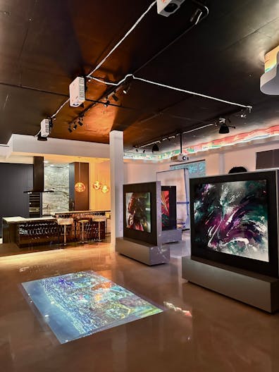 Luxury Art Gallery - Image 0