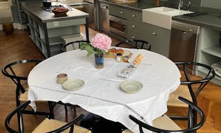 Bright, Elegant & Versatile Space for Photoshoots, Events, and Pop-Up Shops - Image 14