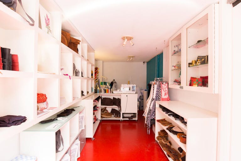 Pop-Up Boutique in Jordaan - Image 0