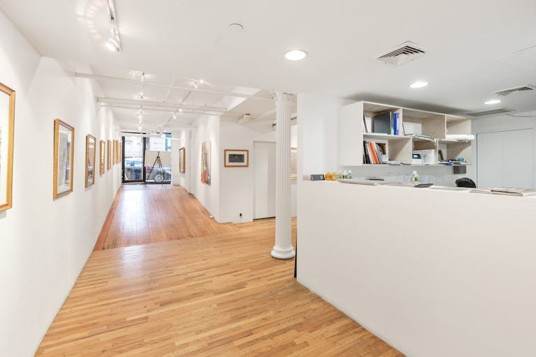 Bright Tribeca Gallery Space - Image 2