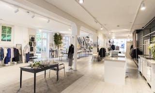 Spacious Boutique in the Trendy Jordaan - Image 4