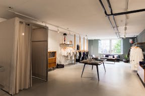Spacious Boutique in the Trendy Jordaan - Image 9