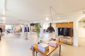 Spacious Boutique in the Trendy Jordaan - Image 12
