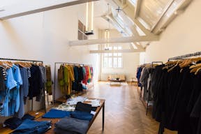 Spacious Boutique in the Trendy Jordaan - Image 16