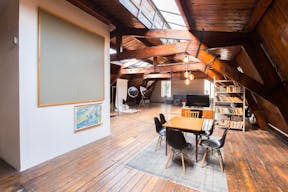 Spacious Boutique in the Trendy Jordaan - Image 17