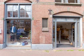 Spacious Boutique in the Trendy Jordaan - Image 19