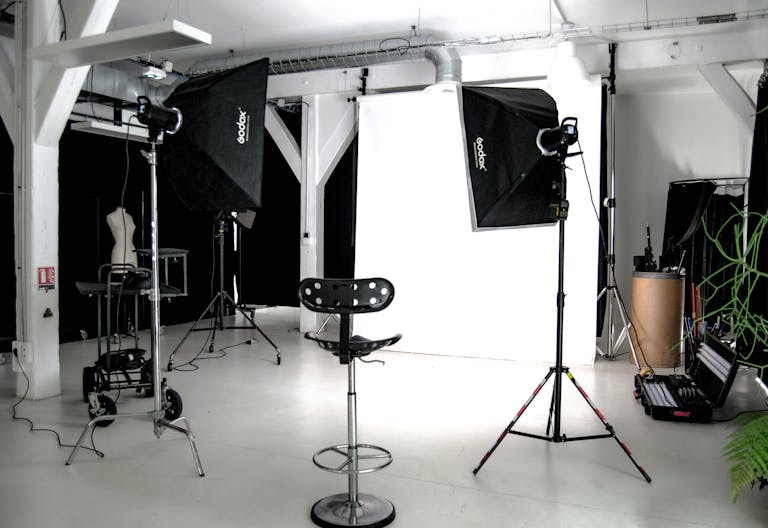 STUDIO PHOTO, RUE SERVAN, PARIS 11 - Image 4