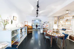 Beautiful boutique in Happening DePijp - Image 2