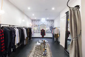 Beautiful boutique in Happening DePijp - Image 3