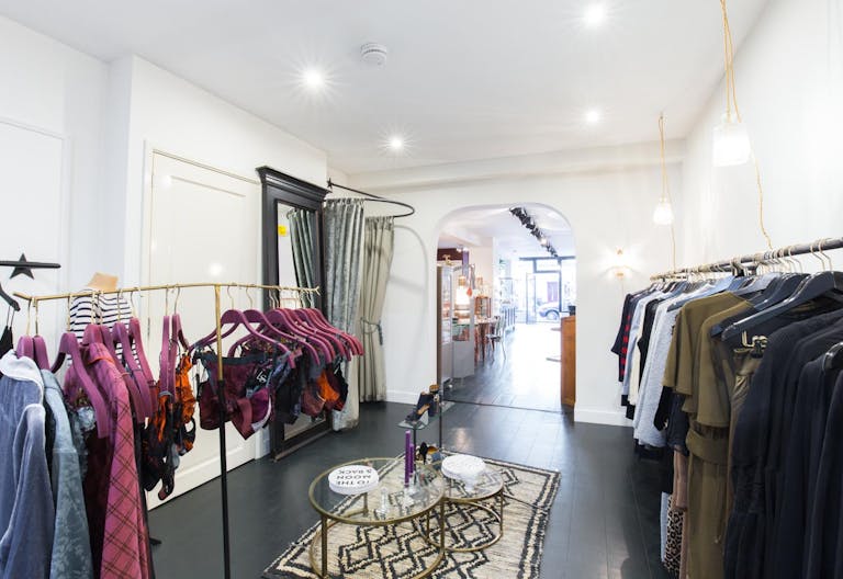 Beautiful boutique in Happening DePijp - Image 4
