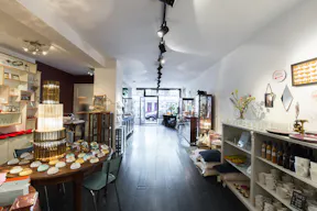Beautiful boutique in Happening DePijp - Image 6